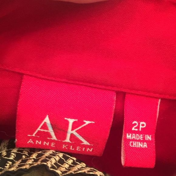 Red Jacket - Picture 6 of 7